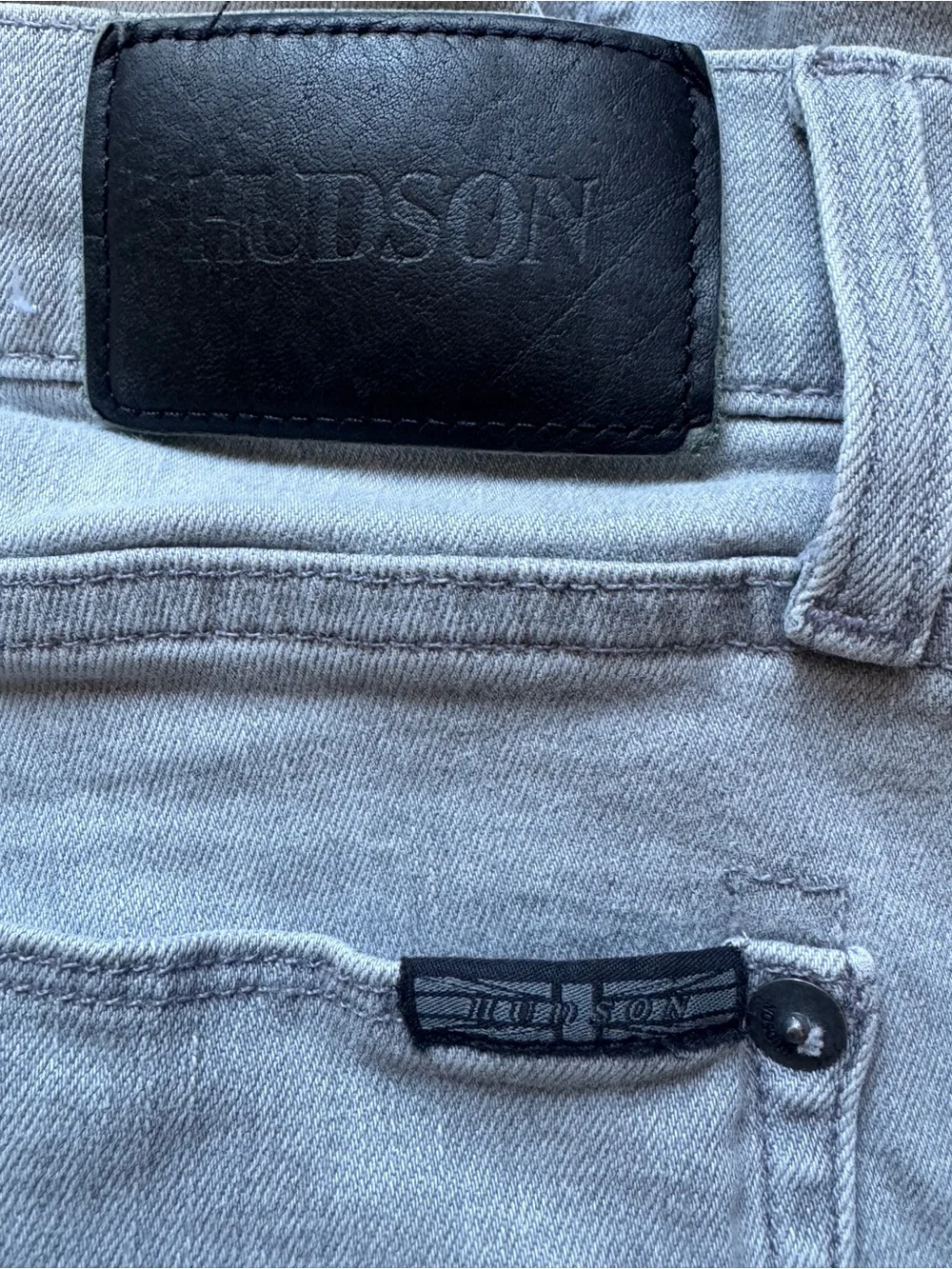 Hudson Jeans Men’s Slim Straight Light Gray Denim